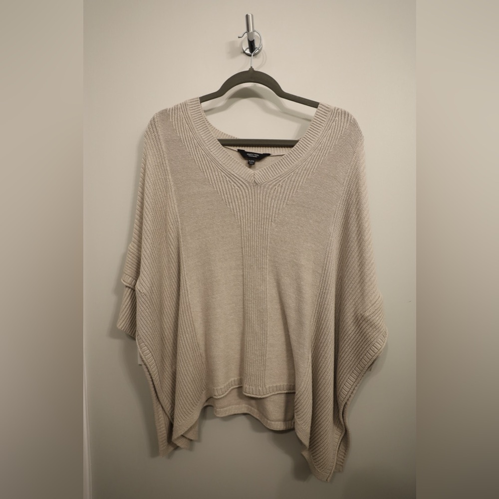 Vera Wang sweater - beige